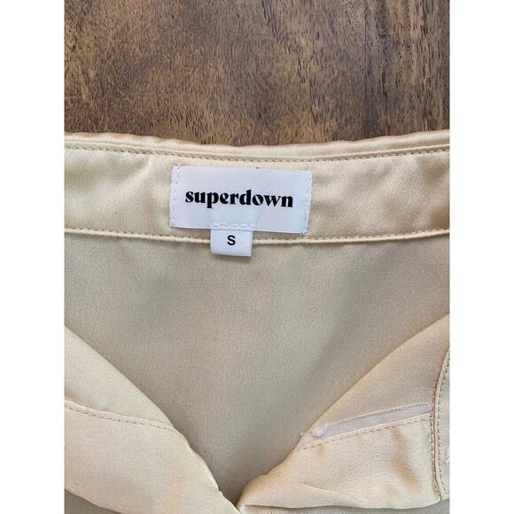 Superdown Cream Miriam Short Sleeves Button Up Top Size Small - Picture 6 of 8